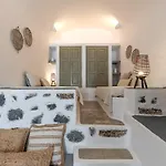 Villa Chess House - Santorini Traditional *