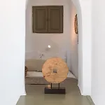 Chess House - Santorini Traditional Villa