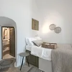Chess House - Santorini Traditional Villa *