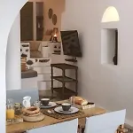 Chess House - Santorini Traditional *