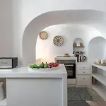 Chess House - Santorini Traditional *