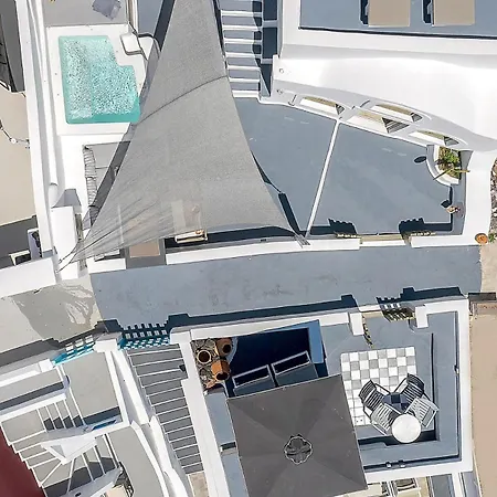 Chess House - Santorini Traditional