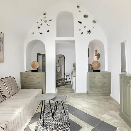 Chess House - Santorini Traditional إيميروفيغلي