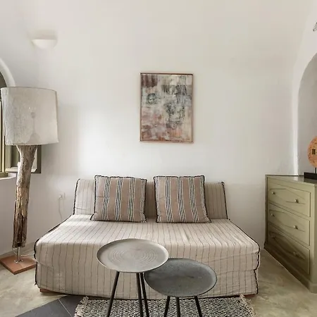 Chess House - Santorini Traditional فيلة إيميروفيغلي