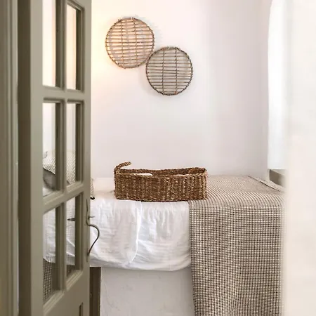 Chess House - Santorini Traditional * إيميروفيغلي