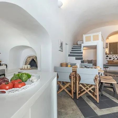 Chess House - Santorini Traditional فيلة