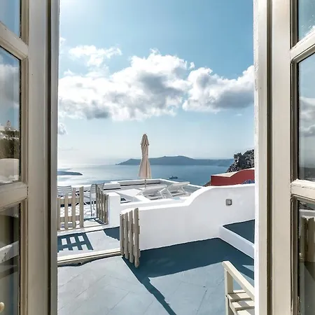 Chess House - Santorini Traditional *